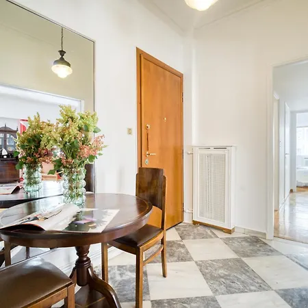 Signature 3bd Kolonaki Apartment Athens